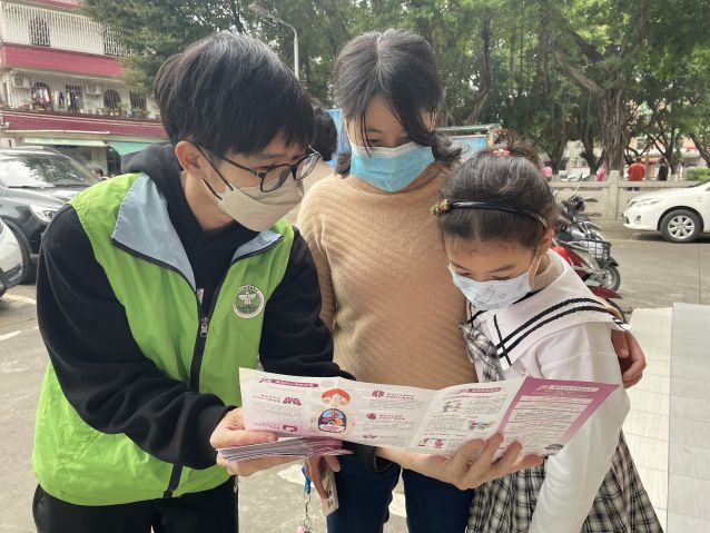 三鄉(xiāng)鎮(zhèn)開展“普及禁毒知識，共享健康人生”宣傳活動圖片2.JPG